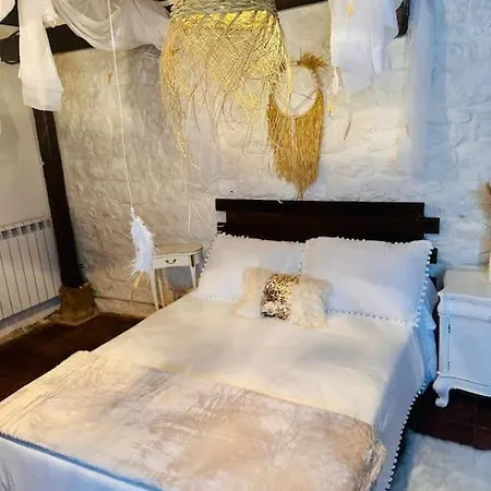 Casona Del Marquesado Holiday home Argueso