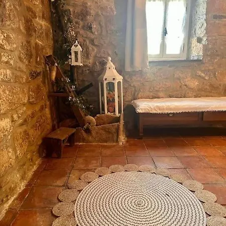 Casona Del Marquesado * Argueso